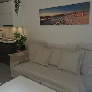 Tisalaya 1.8 Apartment